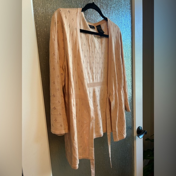 Axcess (A Liz Claiborne Company) Sweater Set - Picture 14 of 14